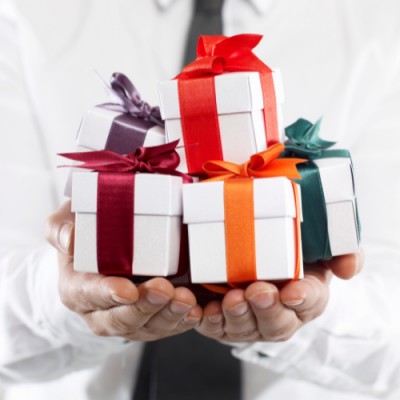 Offrir des cadeaux aux volontaires de votre association | MCH Economie